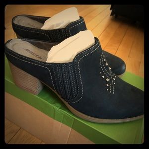 Earth Nubuck Western Detailed Mules- Mendon